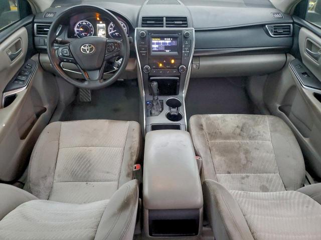 Toyota Camry Le Image 13