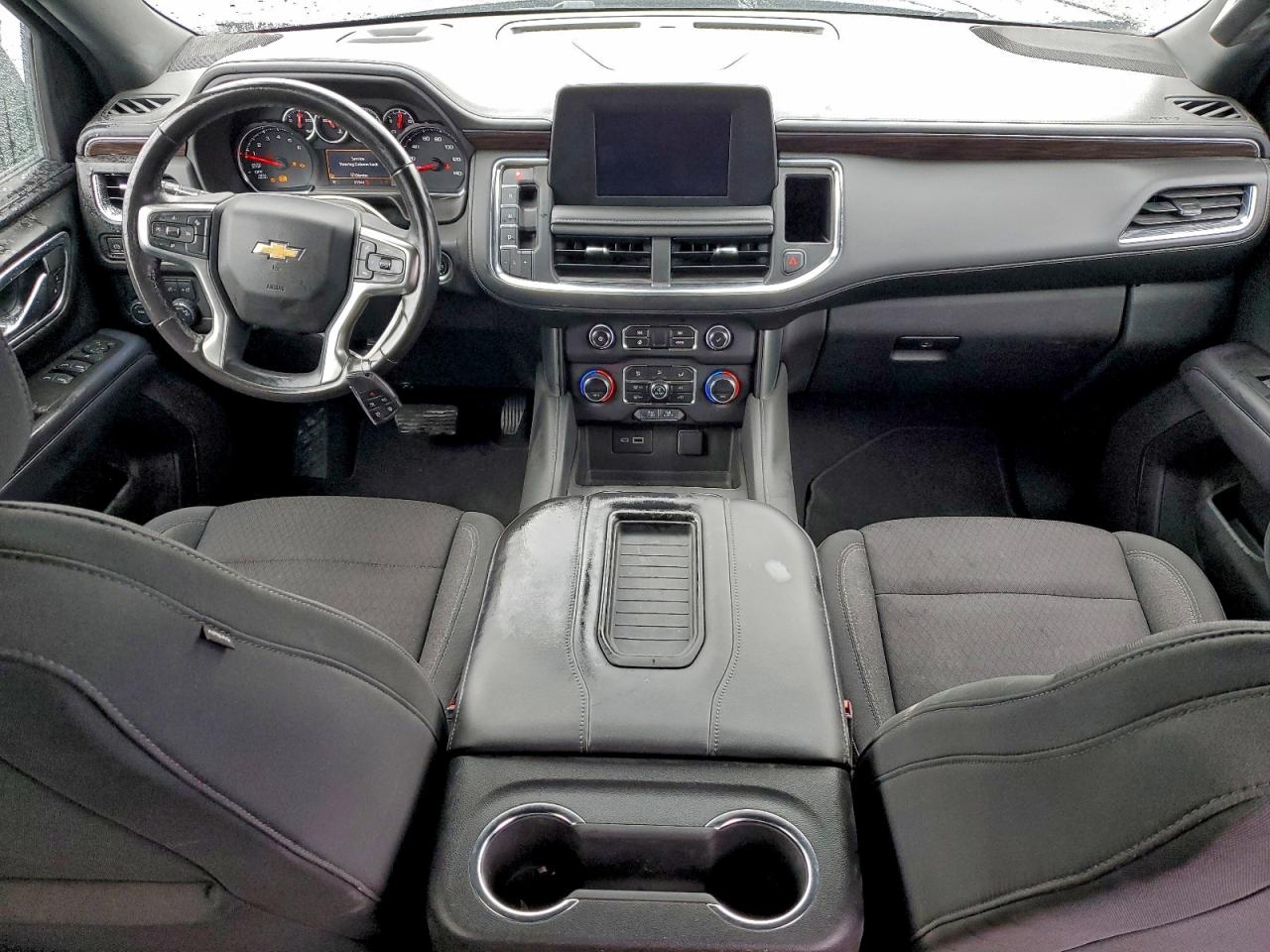 Chevrolet Suburban C1500 Ls Image 11