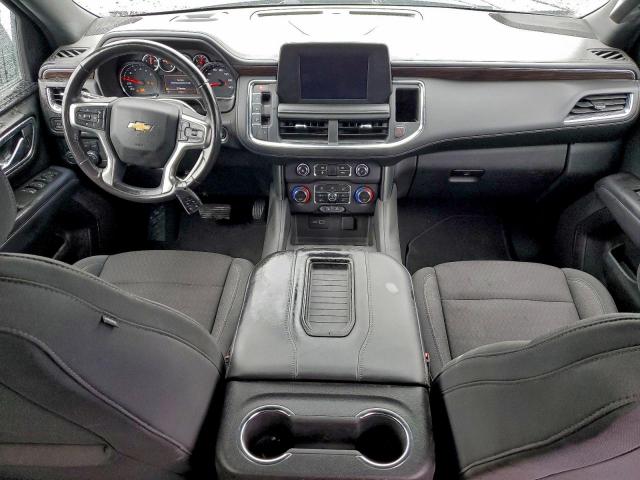 Chevrolet Suburban C1500 Ls Image 11