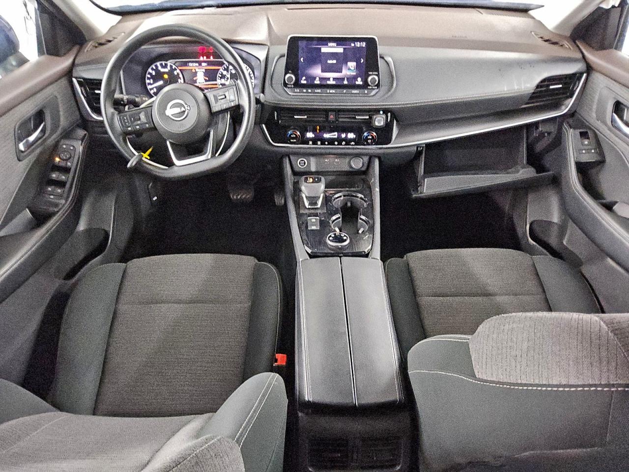 Nissan Rogue Sv Image 2