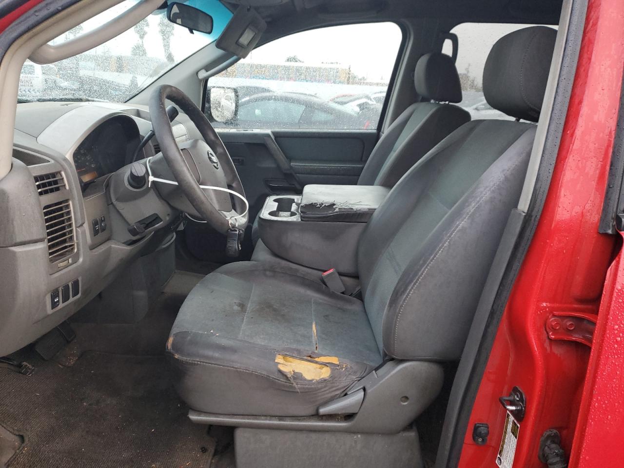 Nissan Titan Xe Image 6