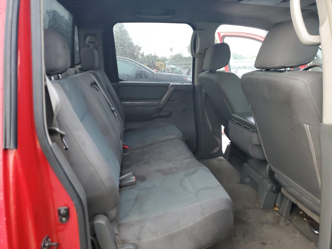 Nissan Titan Xe Image 8