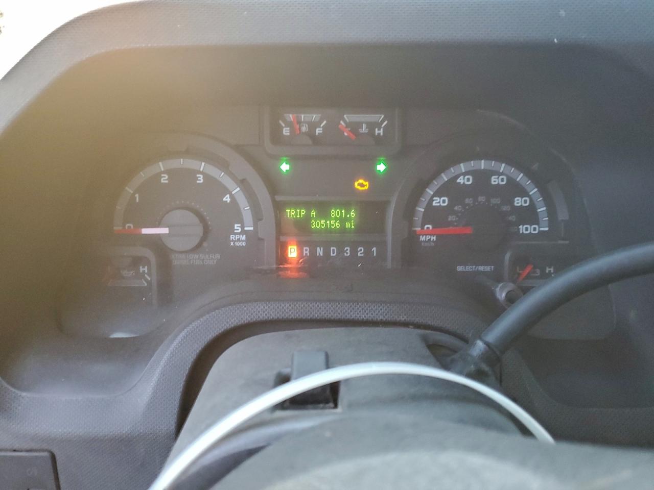 Ford Econoline E350 Super Duty Van Image 8