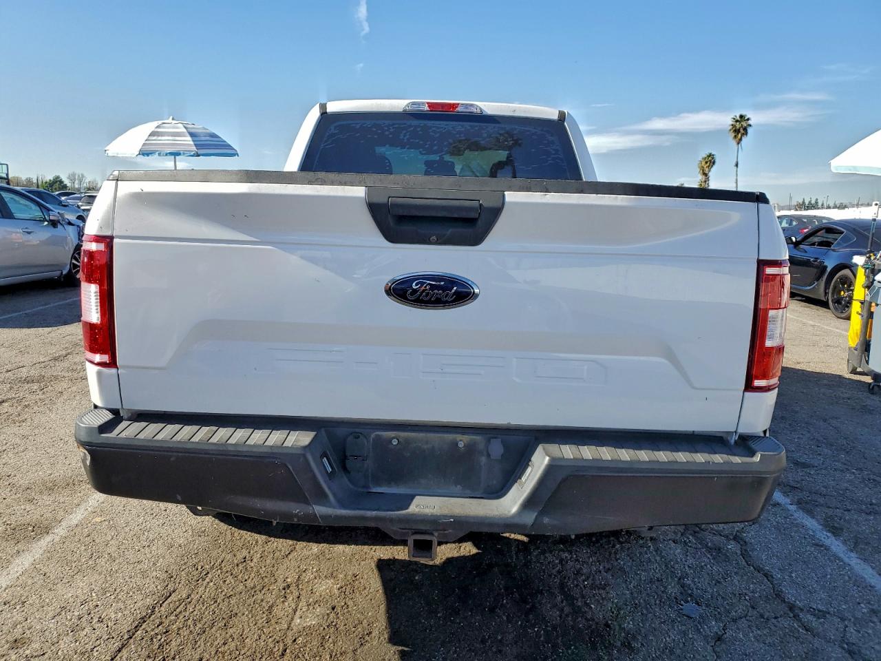 Ford F-150 Super Cab Image 6