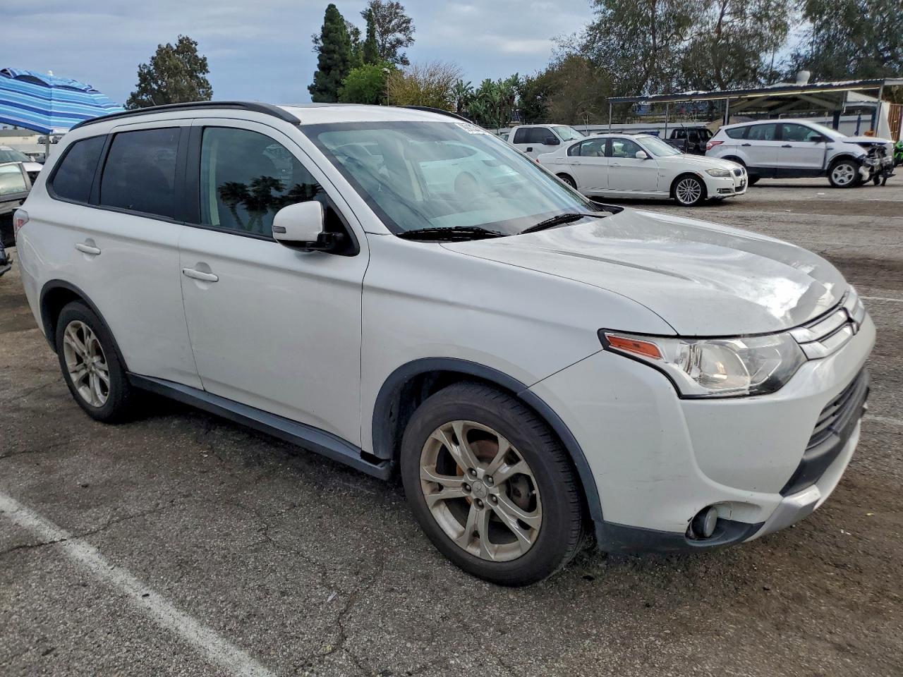 Mitsubishi Outlander Se Image 3