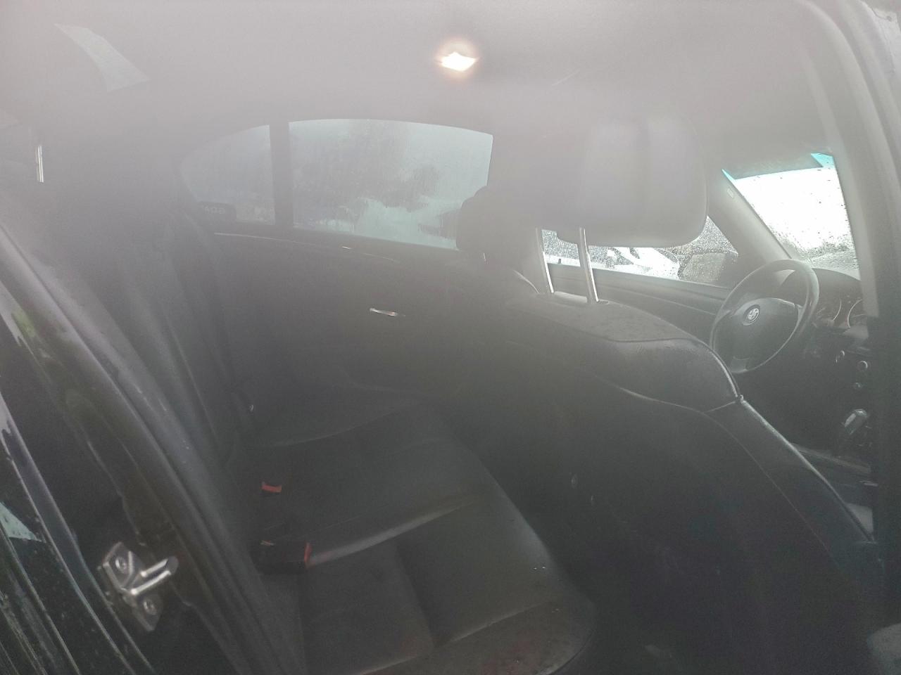 BMW 5 Series I Image 2