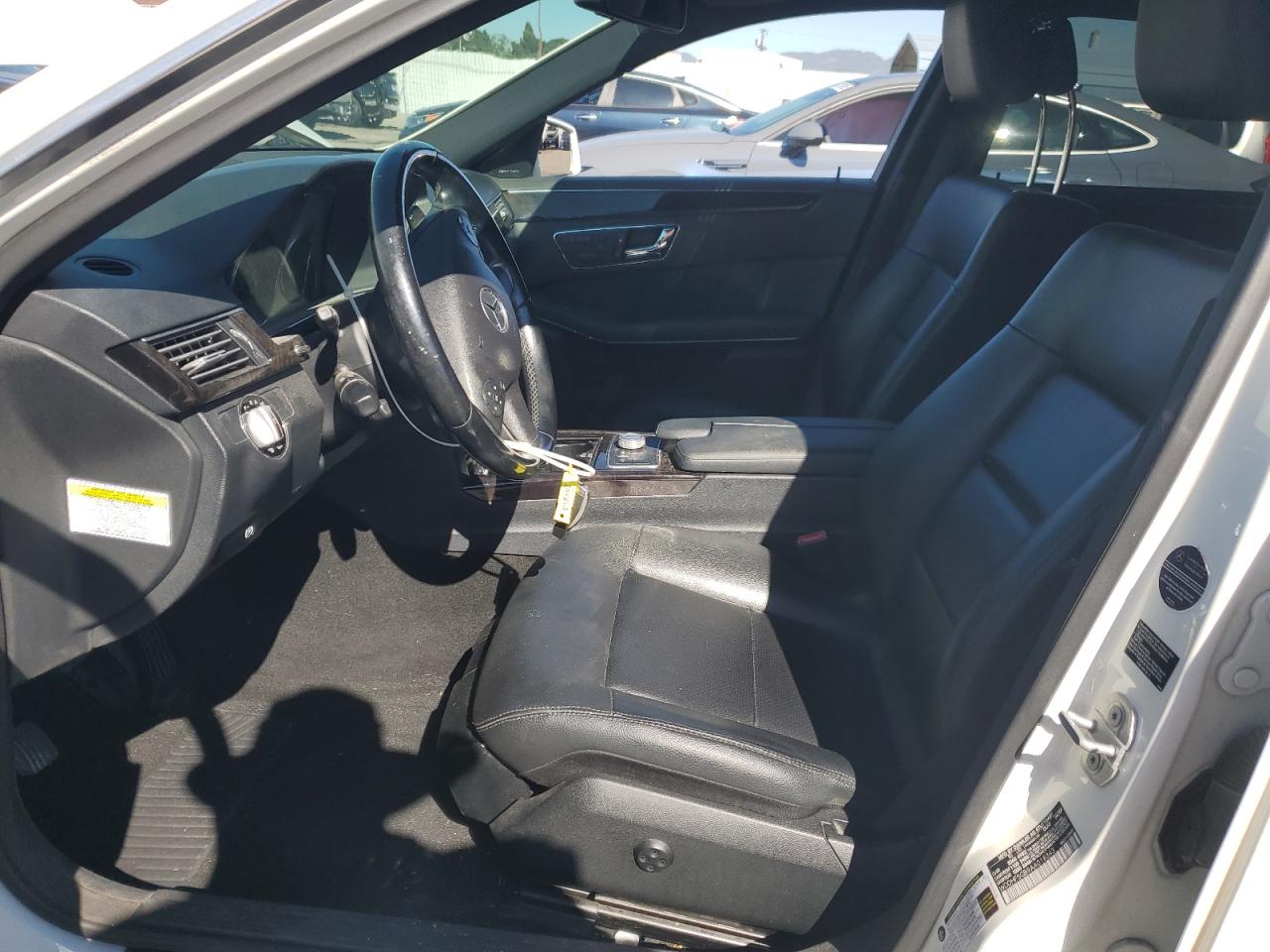 Mercedes-Benz E-Class 350 Image 11