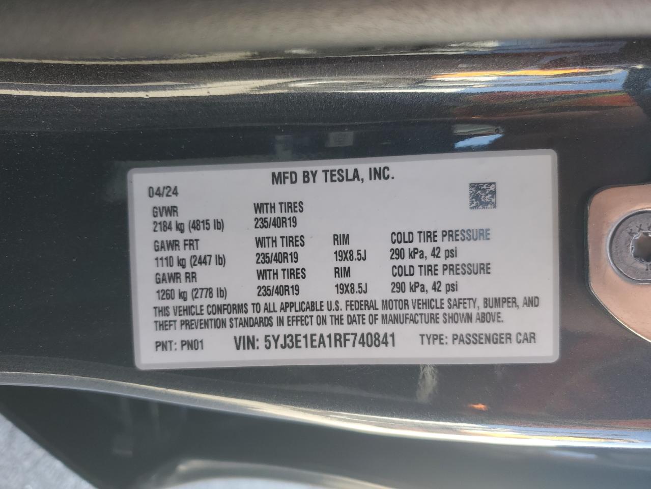 Tesla Model 3 Image 11