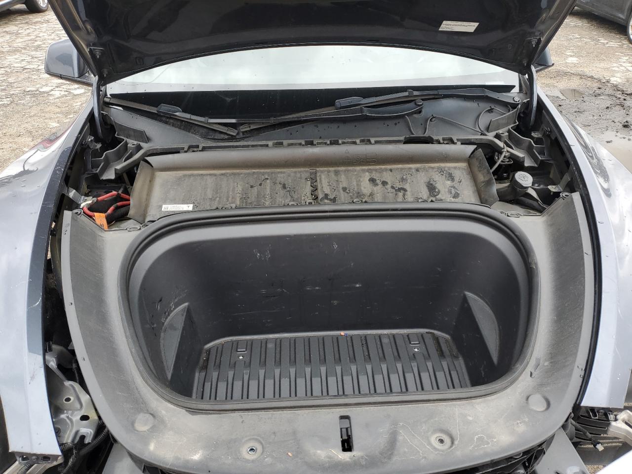 Tesla Model Y Image 11