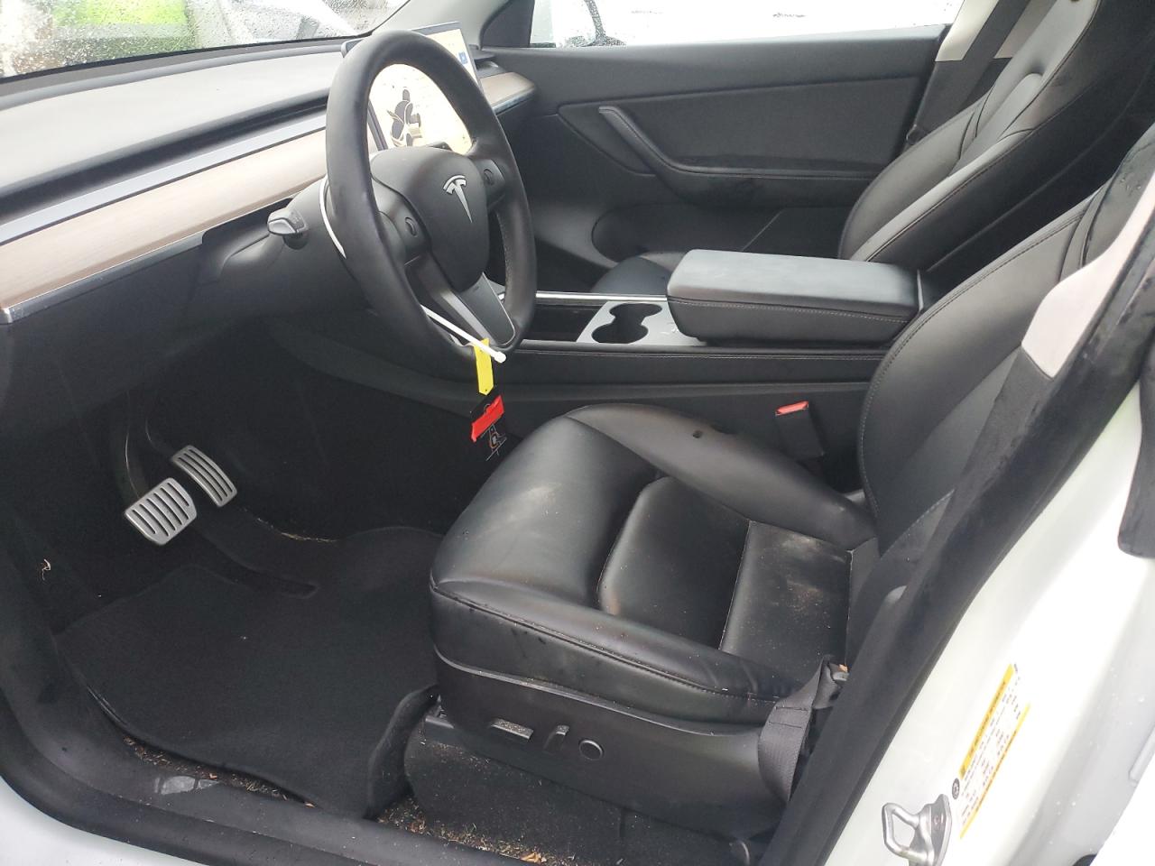 Tesla Model Y Image 14