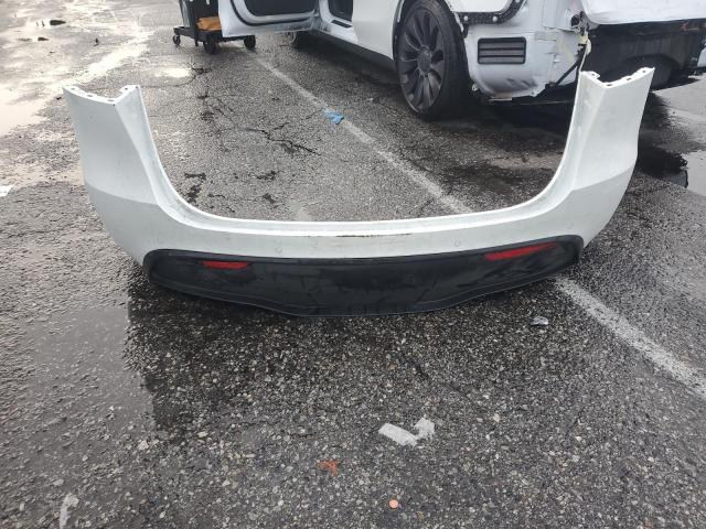 Tesla Model Y Image 12