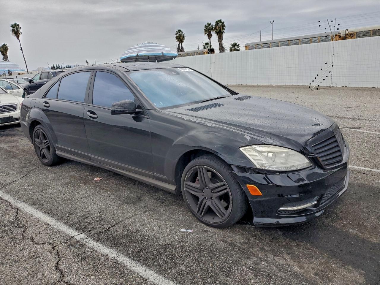 Mercedes-Benz S-Class 550 4matic Image 9