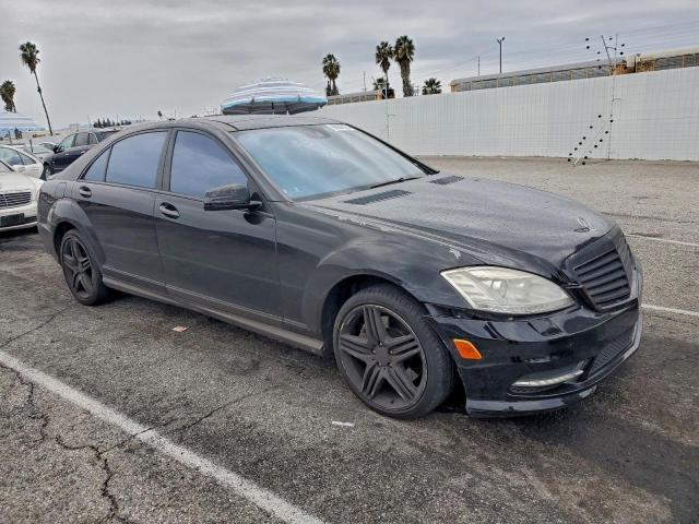 Mercedes-Benz S-Class 550 4matic Image 9