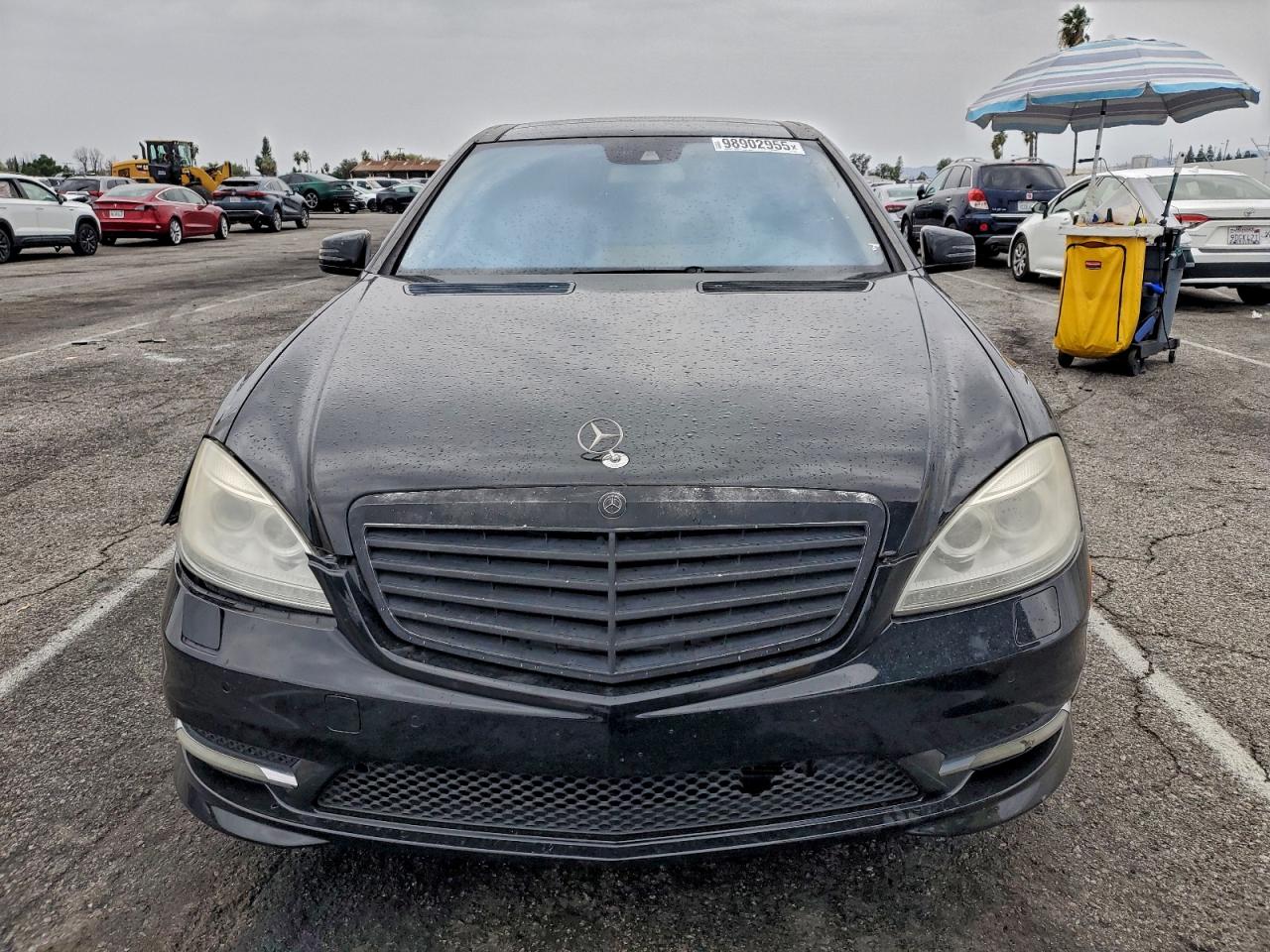 Mercedes-Benz S-Class 550 4matic Image 12