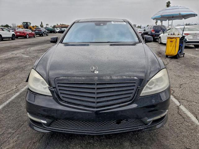 Mercedes-Benz S-Class 550 4matic Image 12