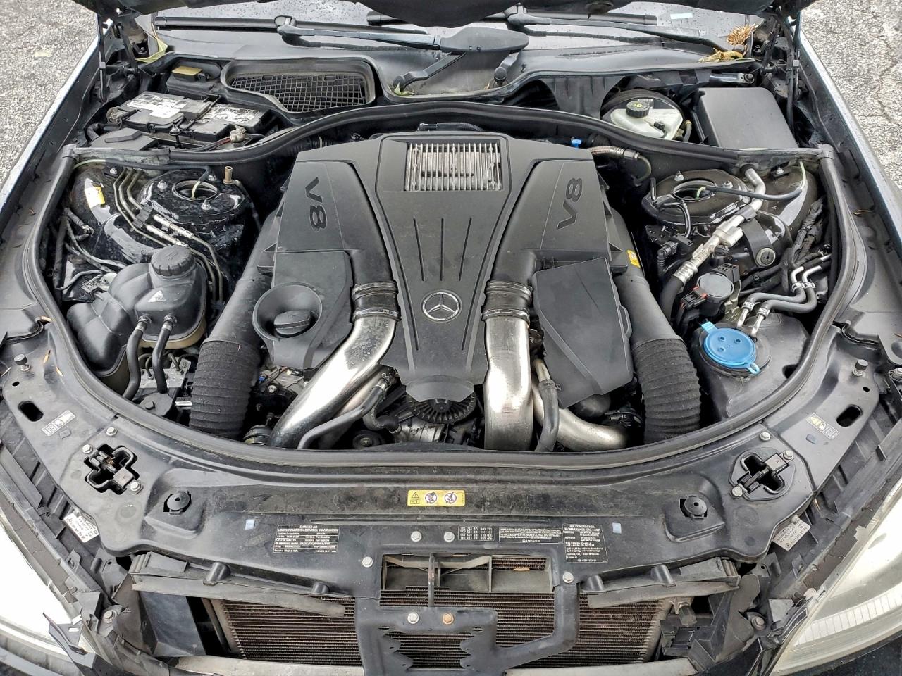 Mercedes-Benz S-Class 550 4matic Image 11