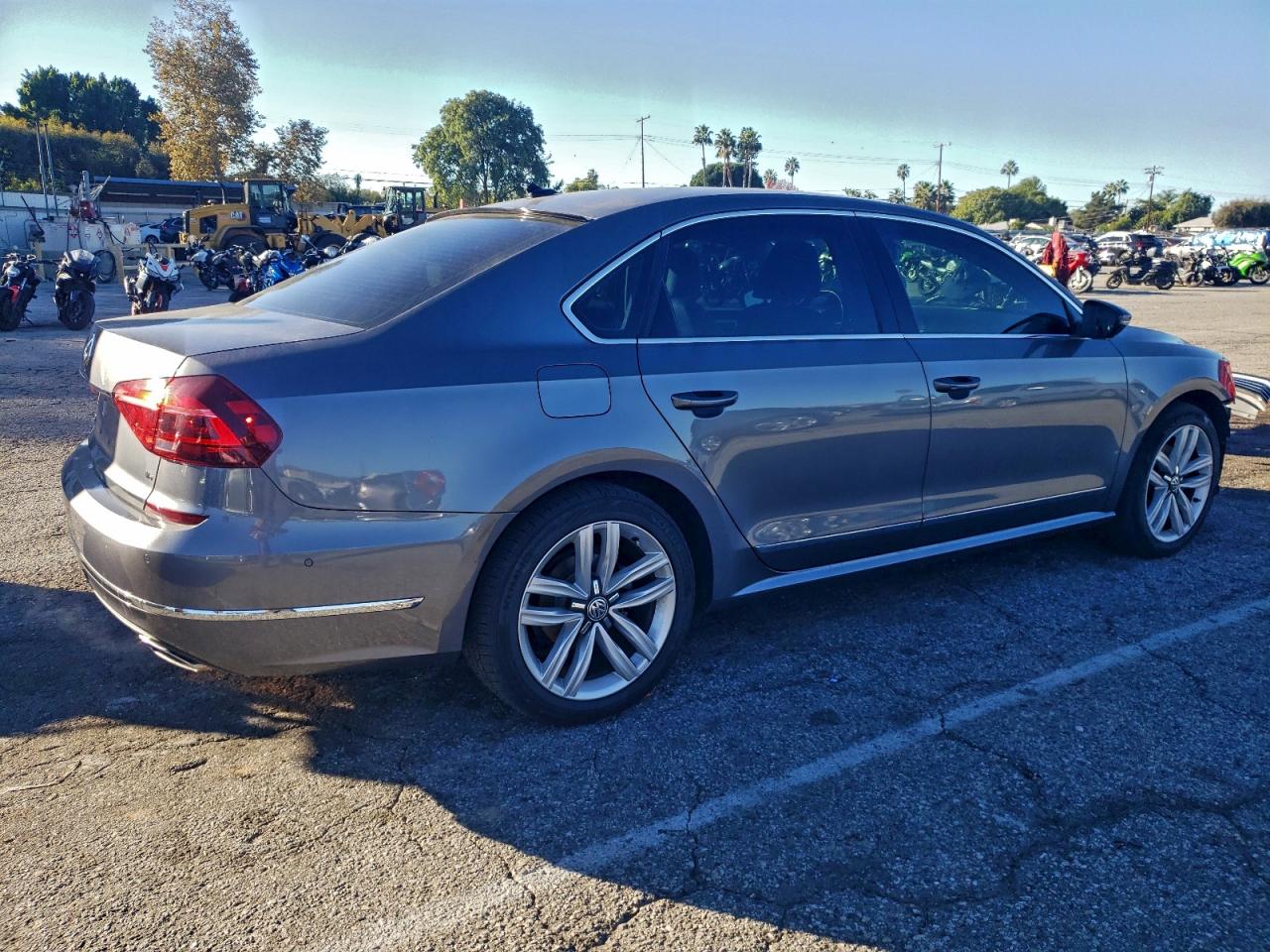 Volkswagen Passat Sel Premium Image 3