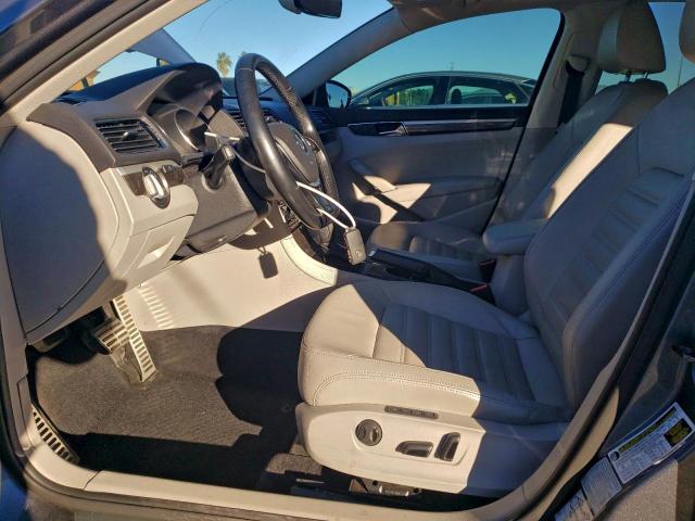 Volkswagen Passat Sel Premium Image 7