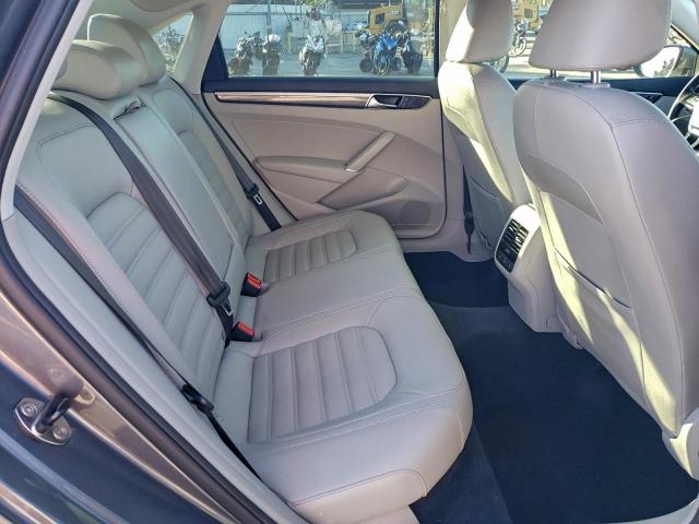 Volkswagen Passat Sel Premium Image 6