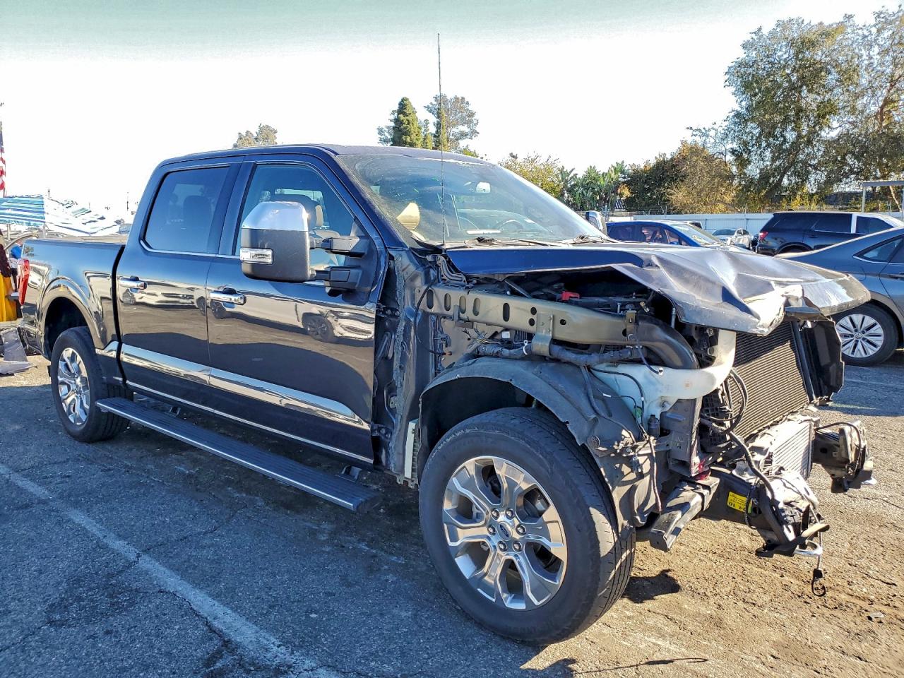 Ford F-150 Supercrew Image 5