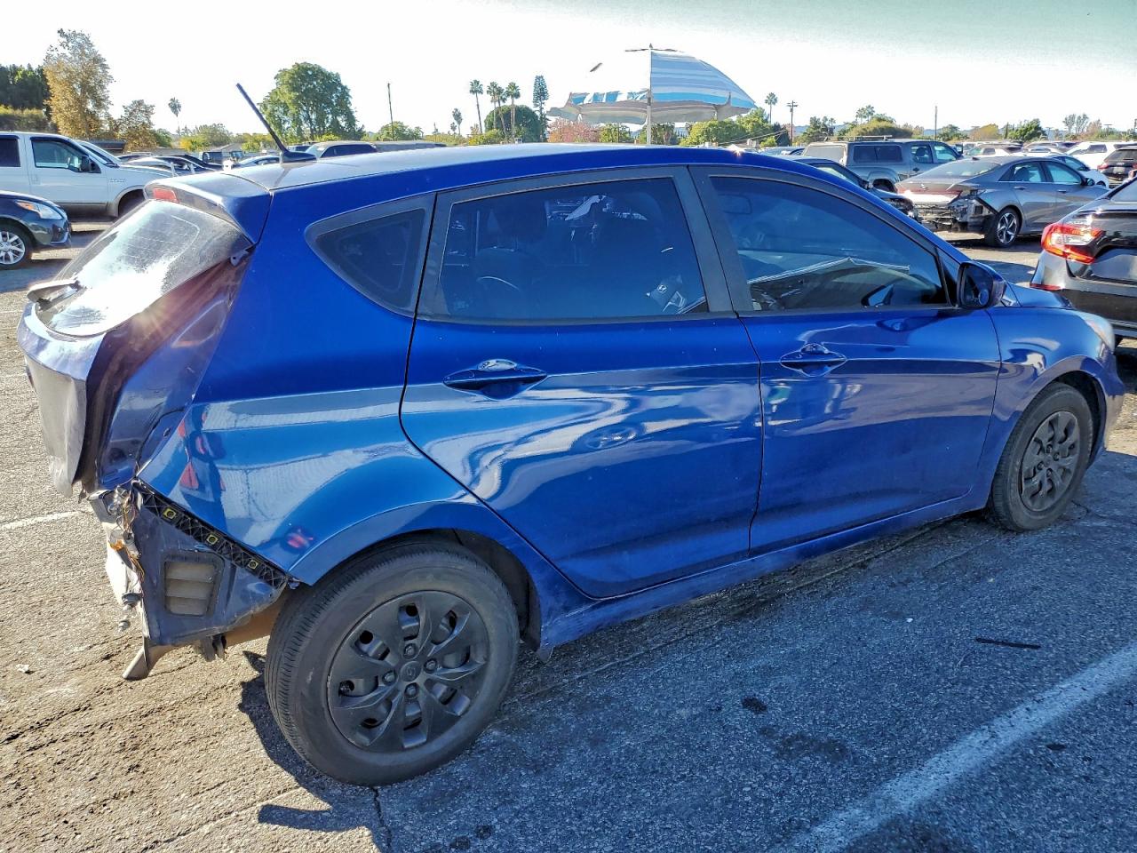 Hyundai ACCENT Se Image 5