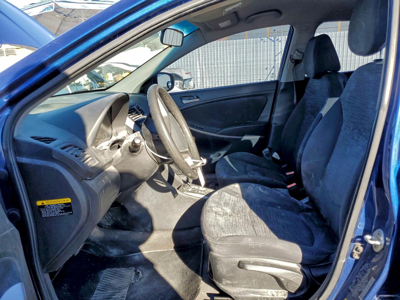 Hyundai ACCENT Se Image 10