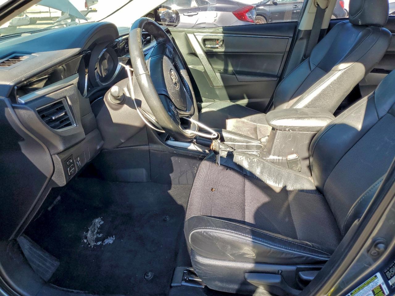 Toyota Corolla L Image 4