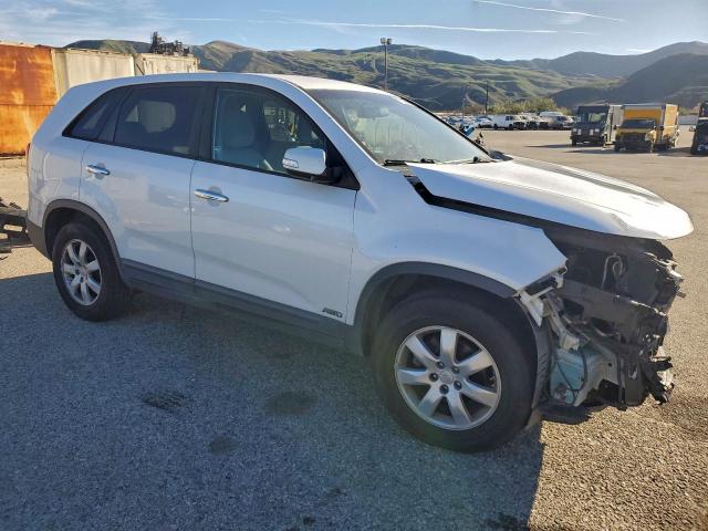 Kia Sorento Base Image 9