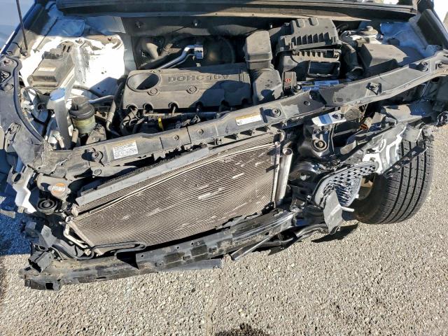 Kia Sorento Base Image 13