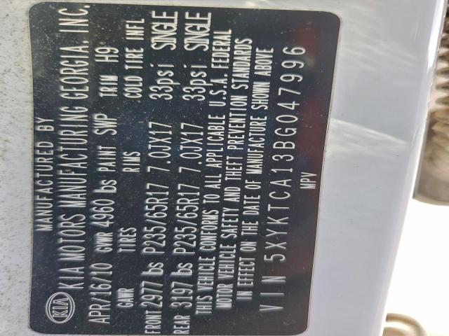 Kia Sorento Base Image 14