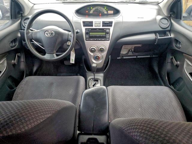 Toyota Yaris Image 10
