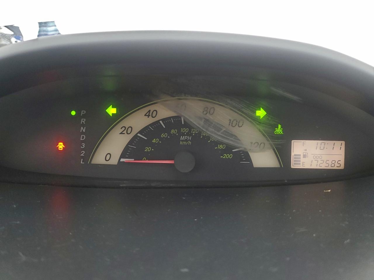 Toyota Yaris Image 11