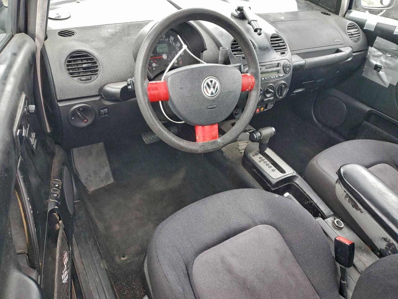 Volkswagen Beetle Gls Image 6