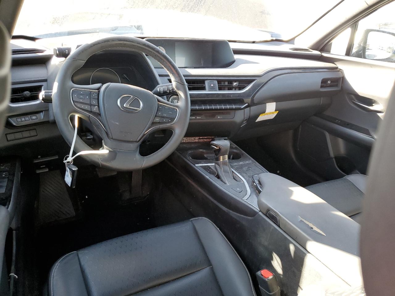 Lexus Ux 200 Image 9