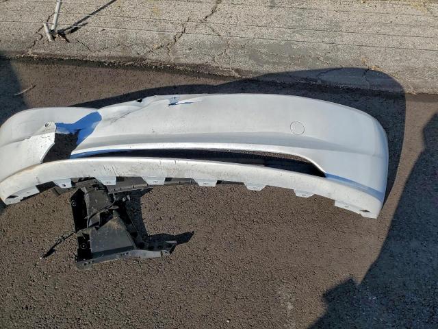 Tesla Model 3 Image 9