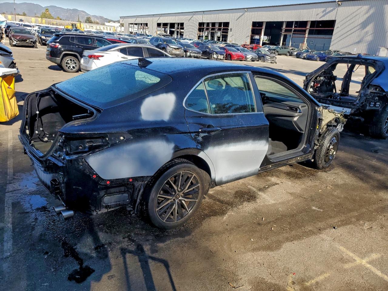 Toyota Camry Se Image 3