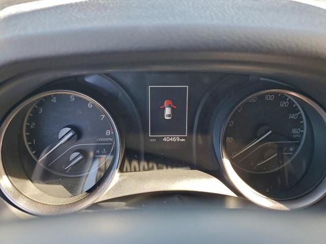 Toyota Camry Se Image 9