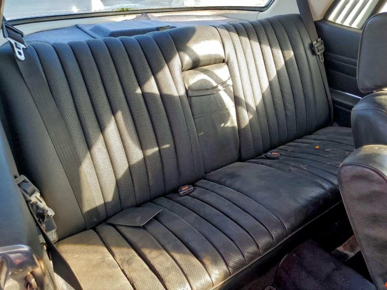 Mercedes-Benz 420-Class Image 9