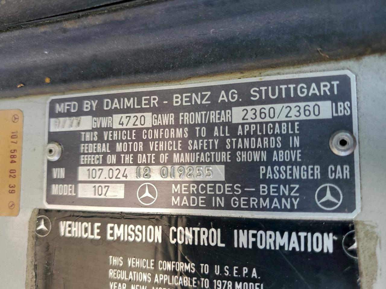 Mercedes-Benz 420-Class Image 12