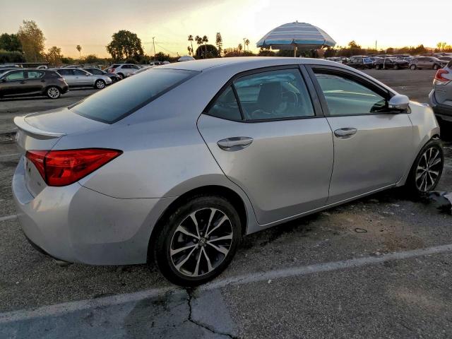 Toyota Corolla L Image 10