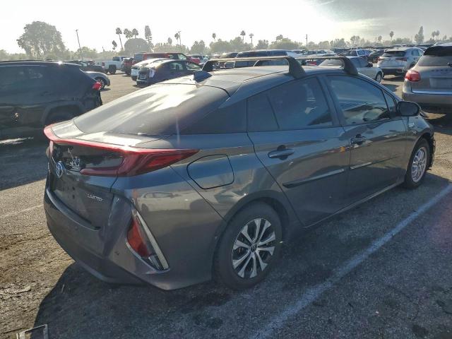 Toyota Prius Le Image 3