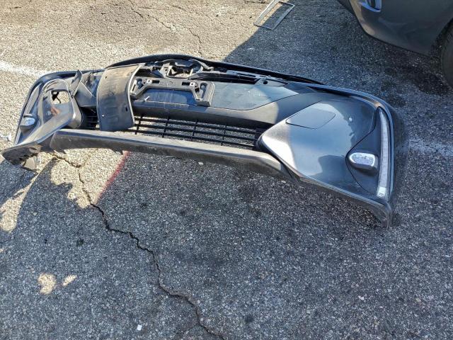 Toyota Prius Le Image 8