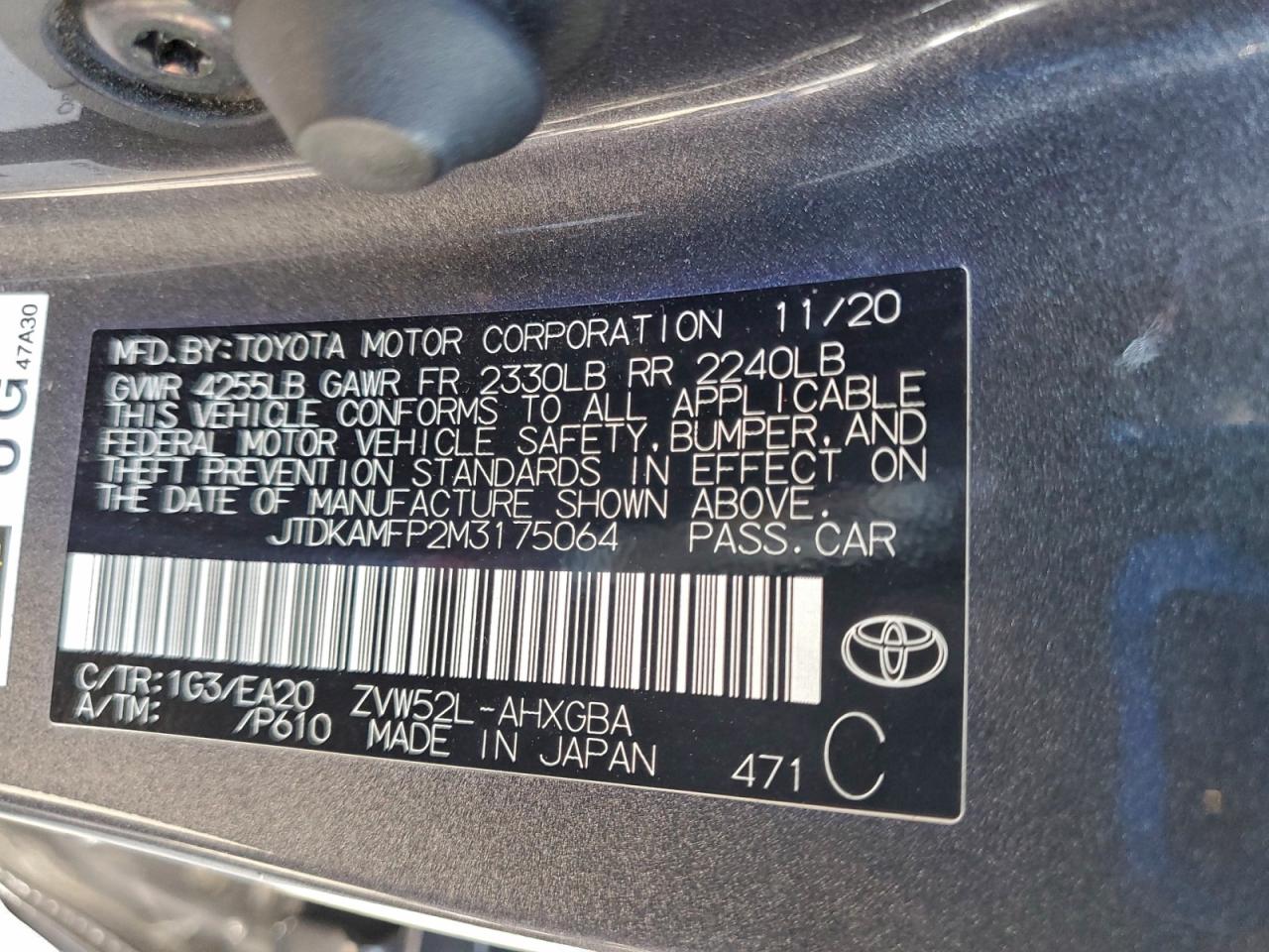 Toyota Prius Le Image 11