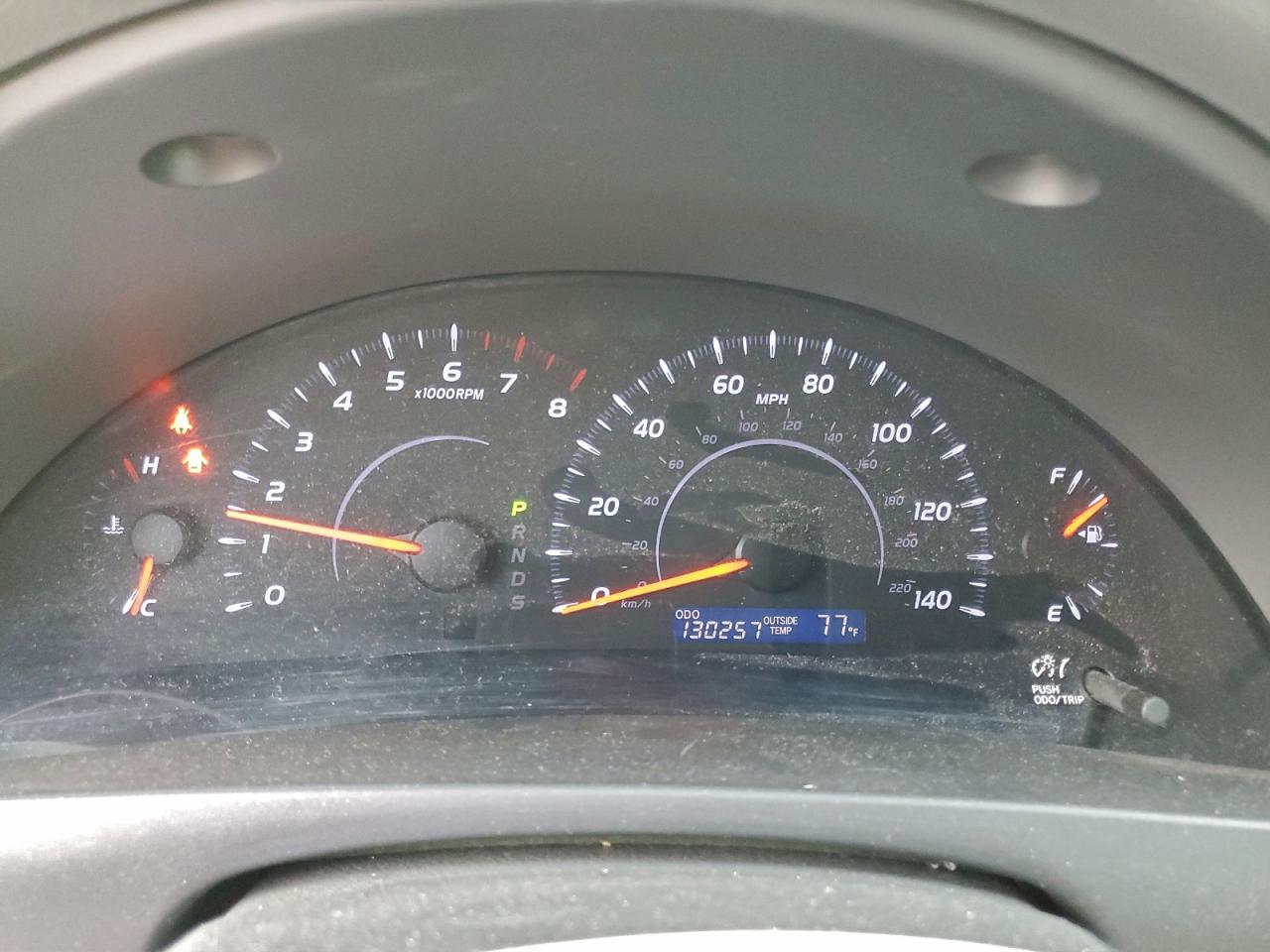 Toyota Camry Base Image 10