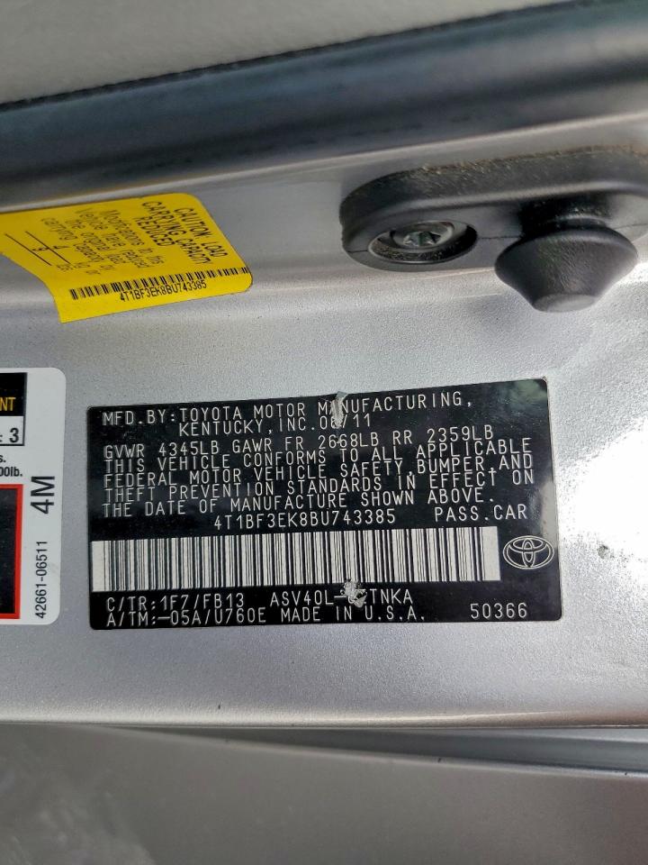 Toyota Camry Base Image 5