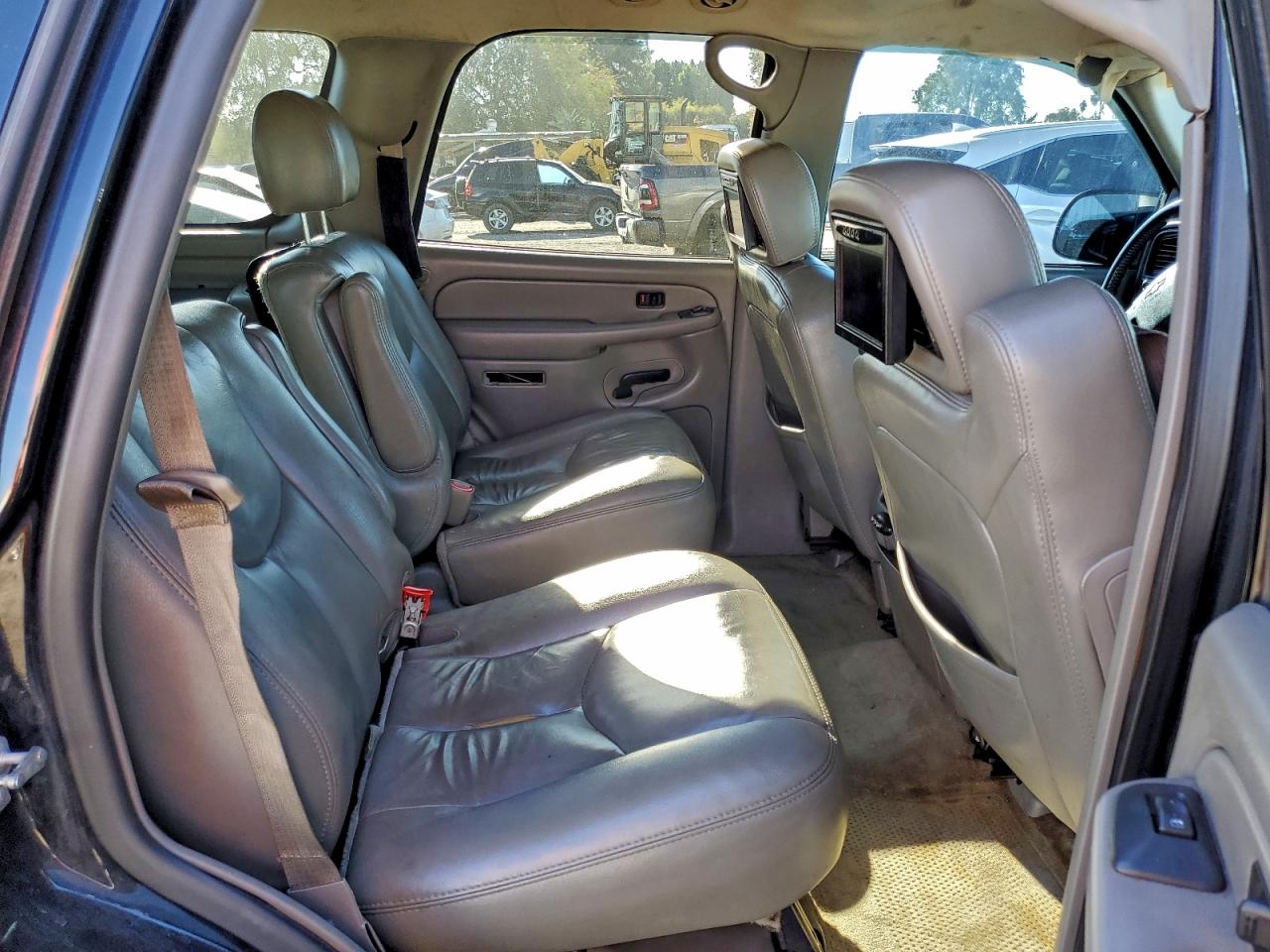 Chevrolet Tahoe C1500 Image 13