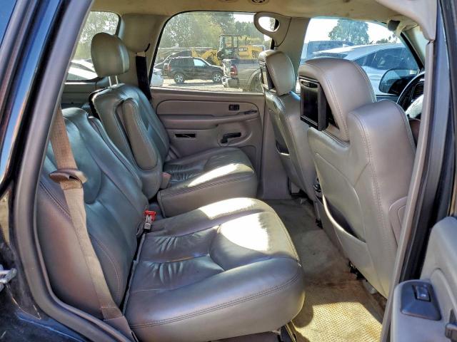 Chevrolet Tahoe C1500 Image 13