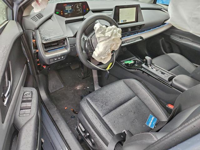 Toyota Prius Le Image 9