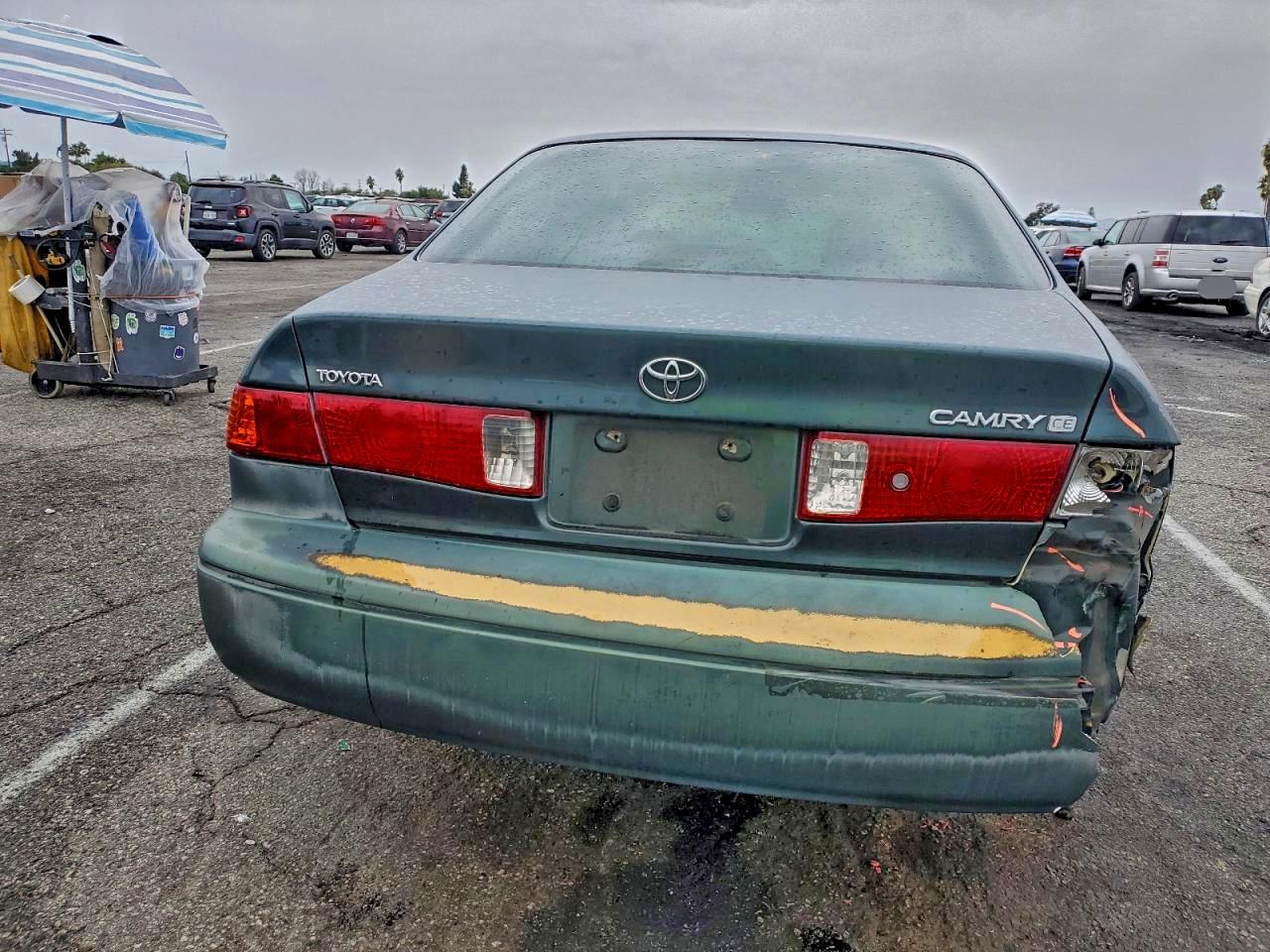 Toyota Camry Ce Image 10