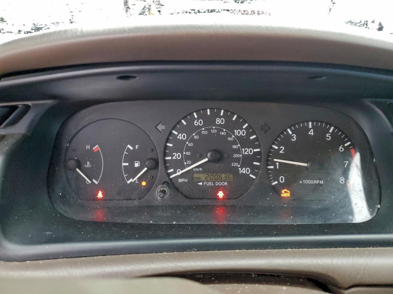 Toyota Camry Ce Image 2